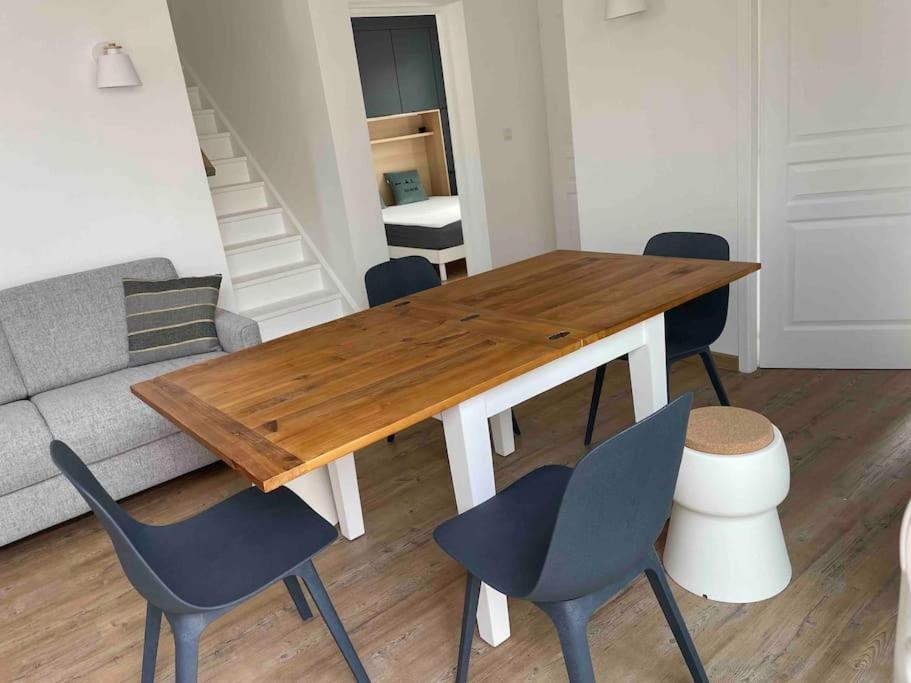 Maison De Vacances La Flotte 00491Ui Екстериор снимка