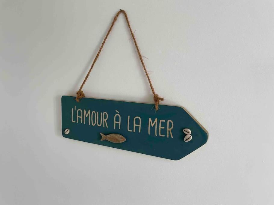 Maison De Vacances La Flotte 00491Ui Екстериор снимка